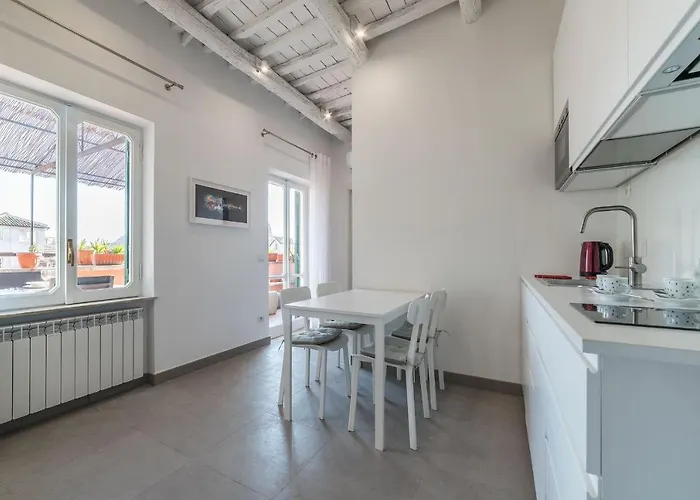 Piazza Navona Panoramic Penthouse