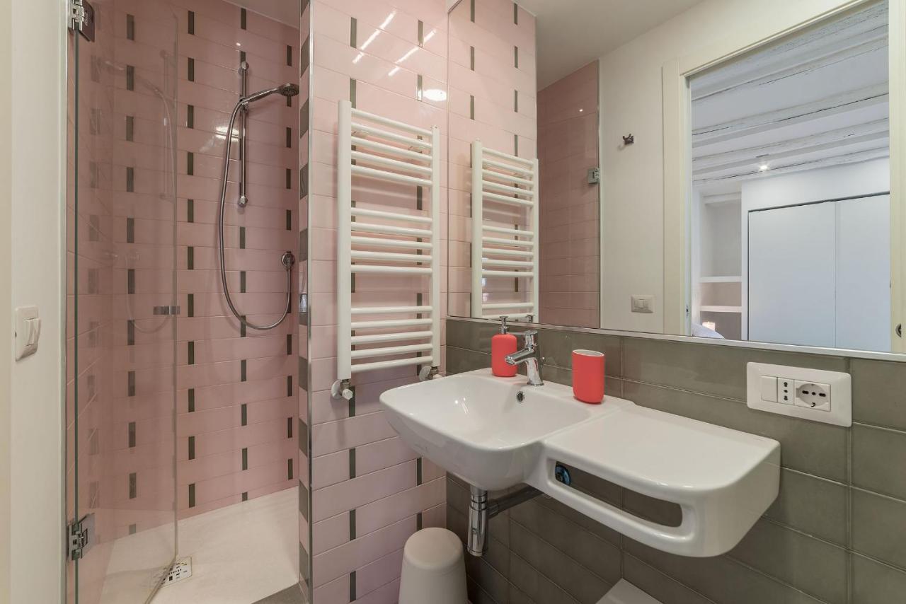 Piazza Navona Panoramic Penthouse Apartment