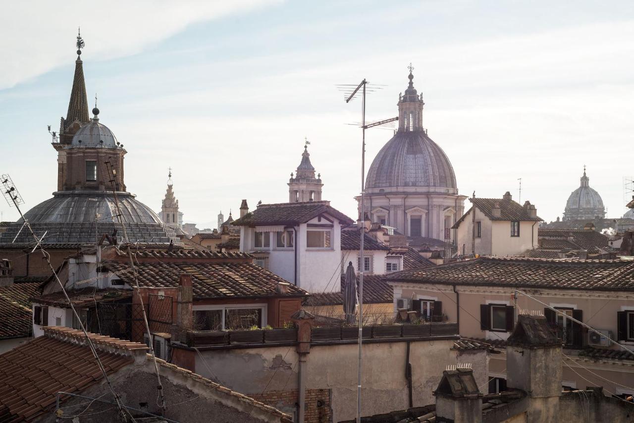 Piazza Navona Panoramic Penthouse Apartment *