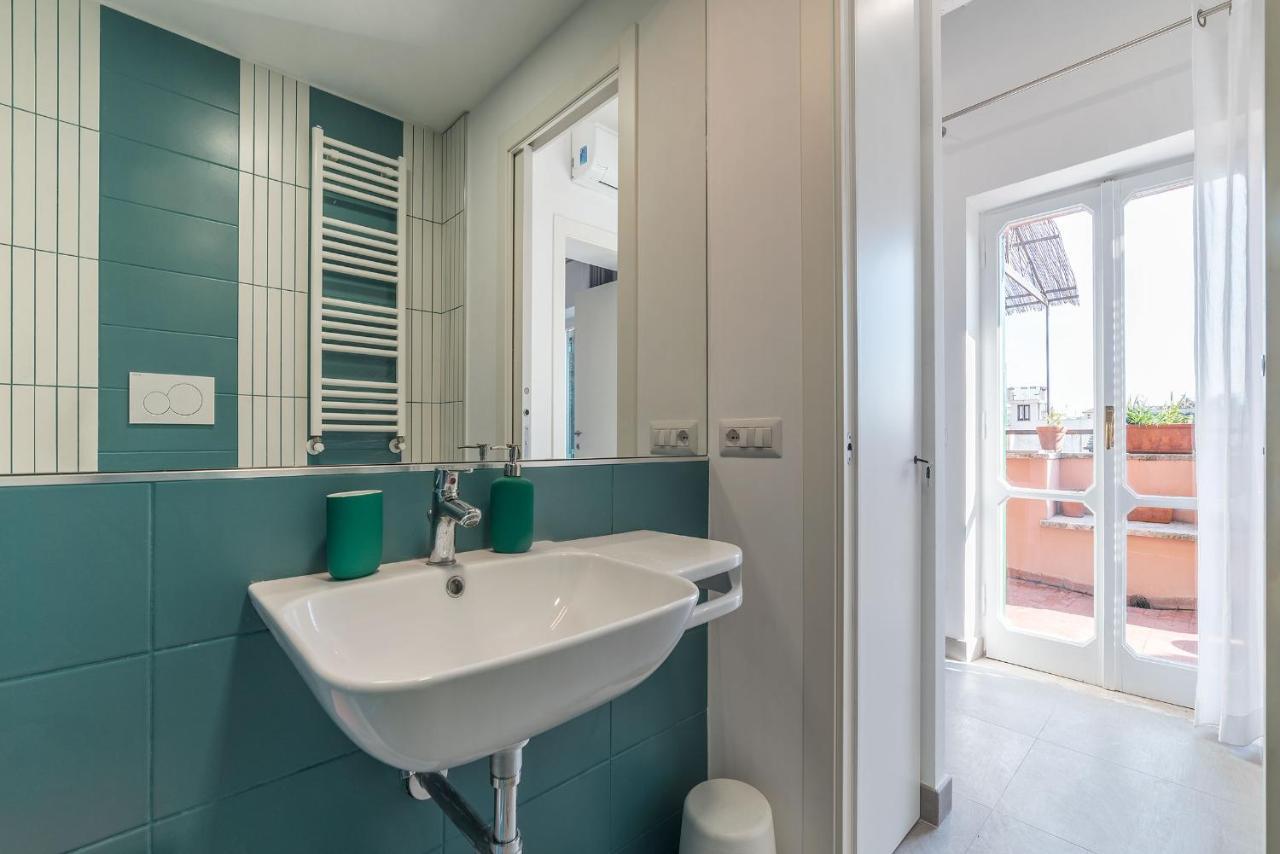 Piazza Navona Panoramic Penthouse *